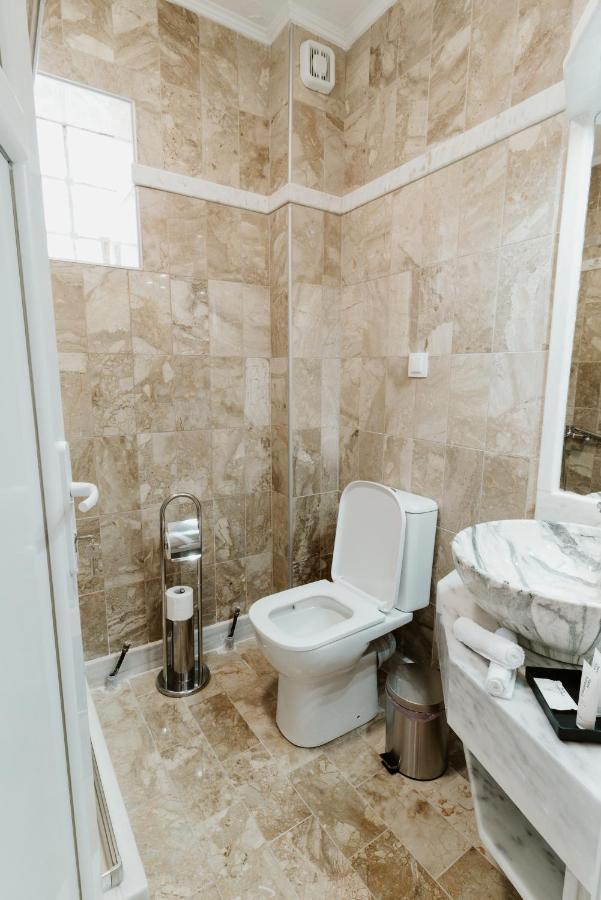 Blue And White Luxury Suites Nea Kallikrateia Bagian luar foto